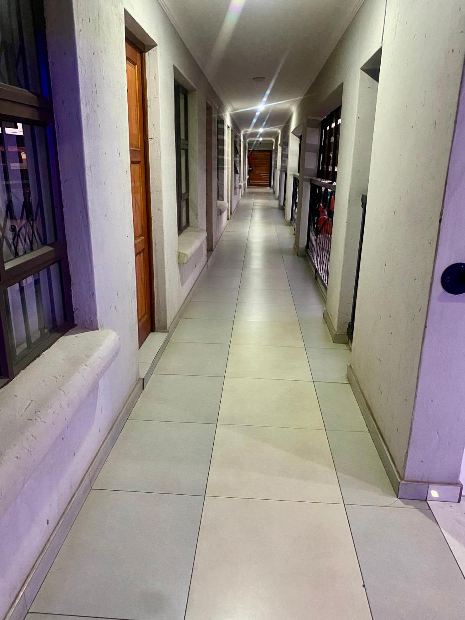 Hotel El Infinito Kempton Park Eksteriør bilde